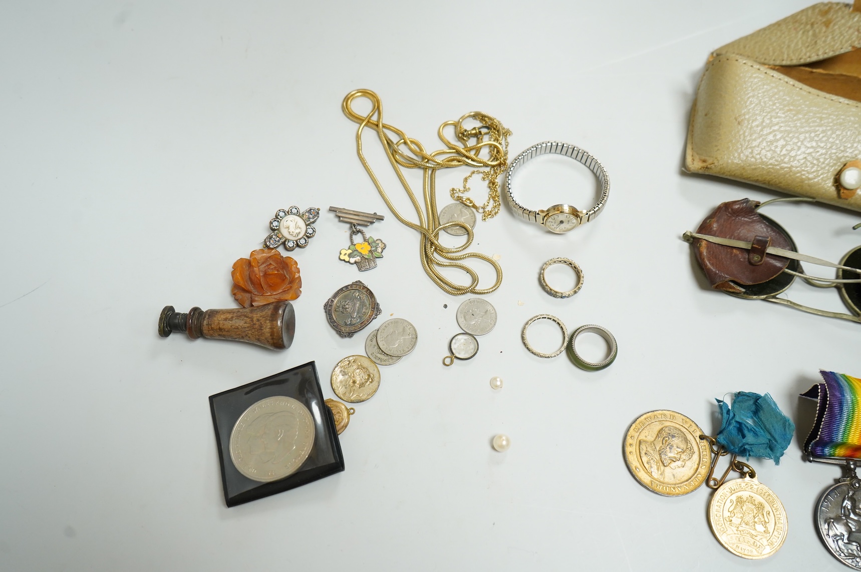 Assorted collectables including medals, aviator's glasses and costume jewellery and an antique seal